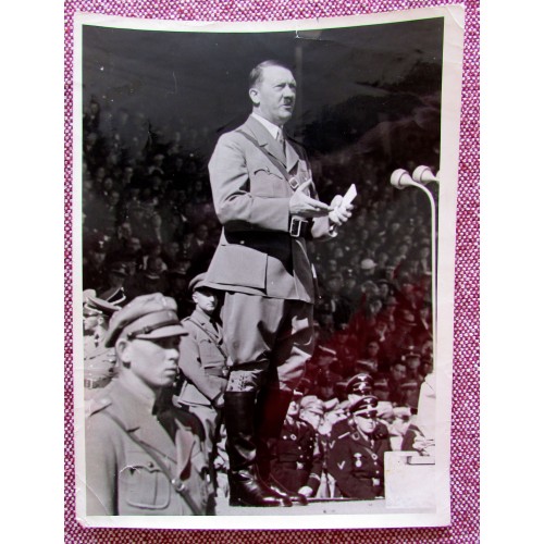 Adolf Hitler Photo # 5739