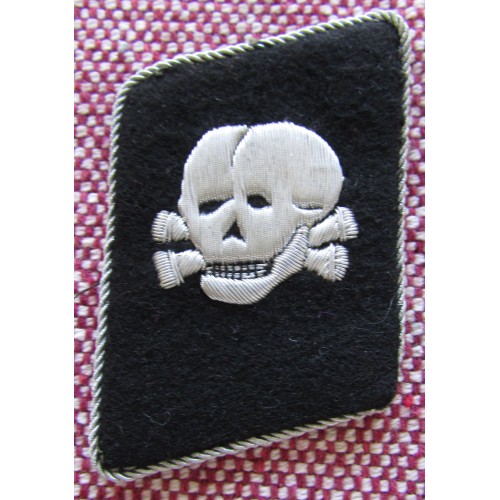 SS Totenkopf Bullion Vertical Collar Tab # 5780