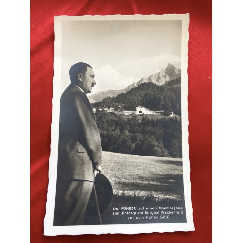Der Führer auf einem Spaziergang (im Hintergrund Berghof Wachenfeld vor dem Hohen Göll) Postcard # 6455