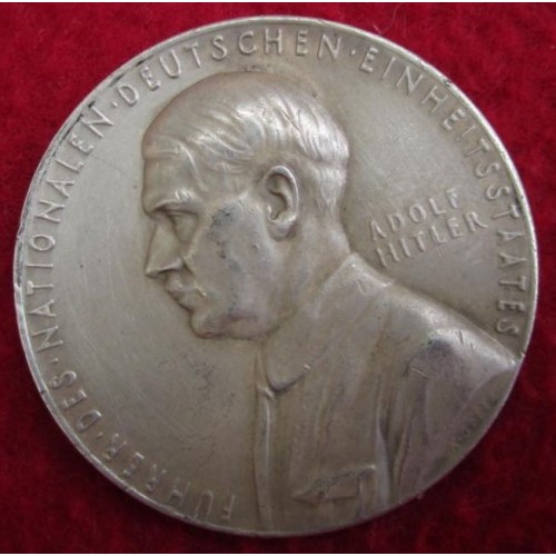 Hitler Medallion # 6526