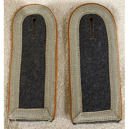 Luftwaffe NCO Signals Shoulder Boards