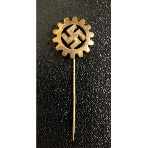 DAF Badge of the National Socialist Musterbetriebe 1936 in Gold # 6666