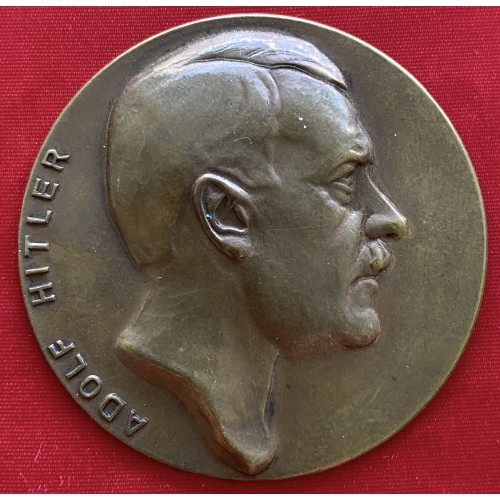 Adolf Hitler Medallion