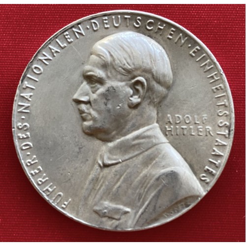 Goetz Adolf Hitler Medallion