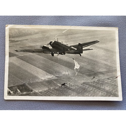 Unsere Luftwaffe Fallschirmjägerabsprung Postcard