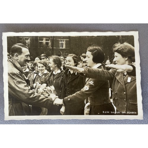 B.d.M. begrüsst den Führer Postcard