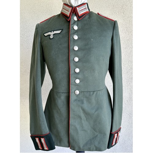 Waffenrock for a Leutnant der Artillerie # 8239