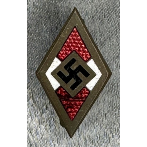 Hitler Youth Honor Badge in Gold # 8290