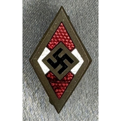 Hitler Youth Honor Badge in Gold