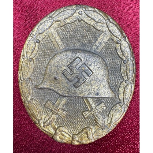 Gold Wound Badge