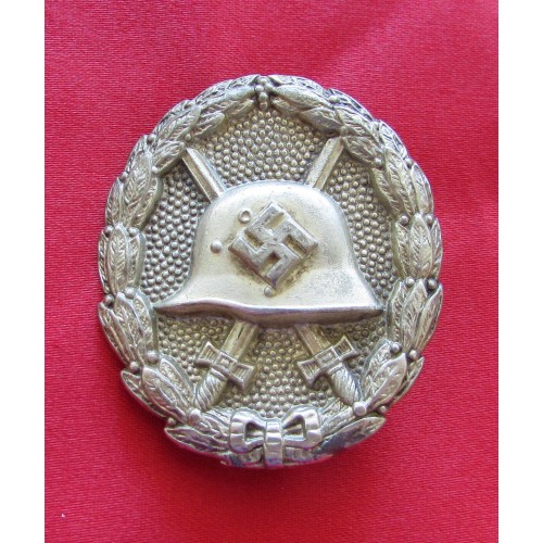 Spanish Condor Legion Wound Badge