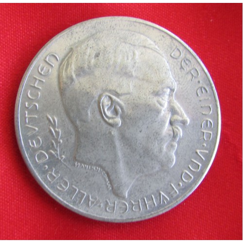 Hitler Medallion # 5166