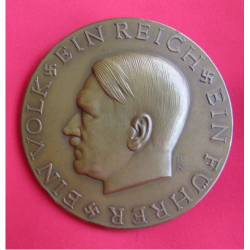 Adolf Hitler Medallion