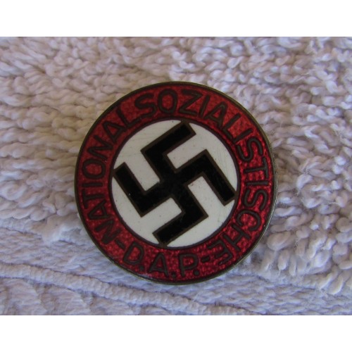 NSDAP Membership Badge # 5039