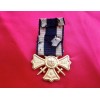 Commemorative Woman's Cross  # 3805