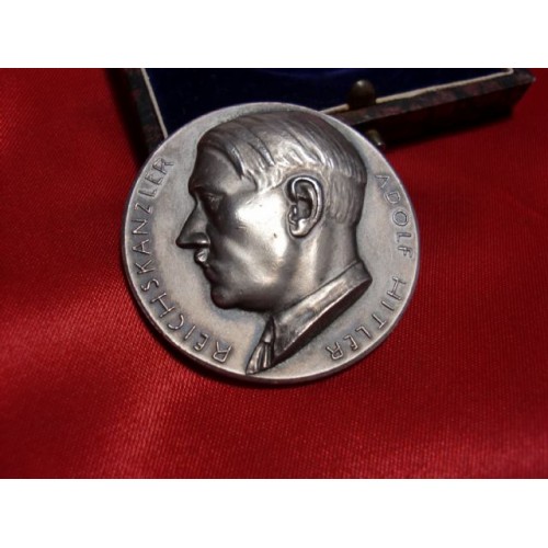 Hitler Medallion with Case # 1190