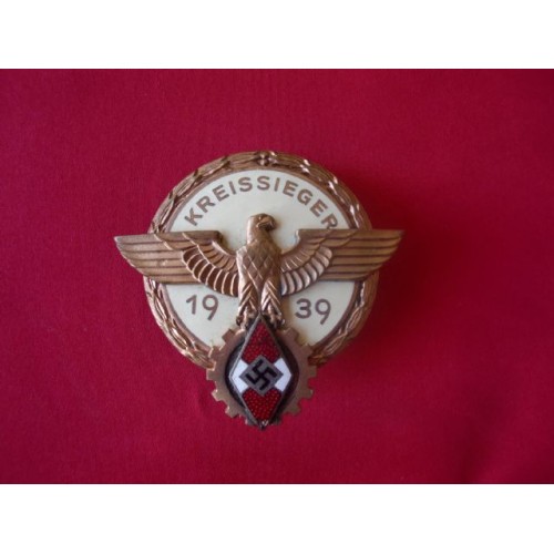 HJ 1939 Kreissieger Badge  # 1373
