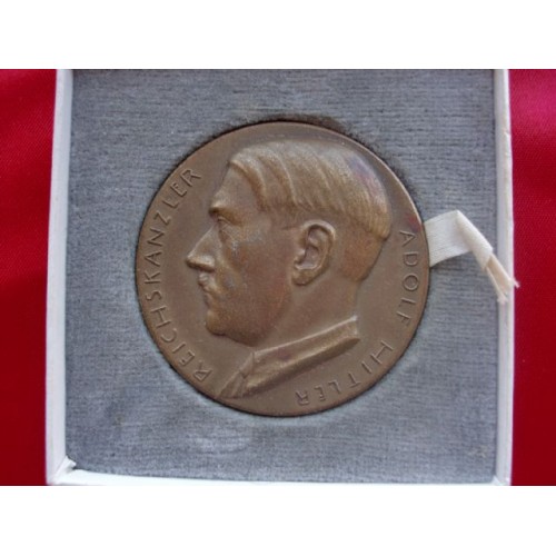 Adolf Hitler Medallion