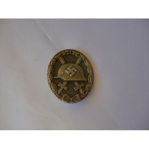 Gold Wound Badge # 2397
