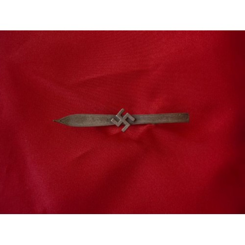 Ski Pin with Swastika # 2487