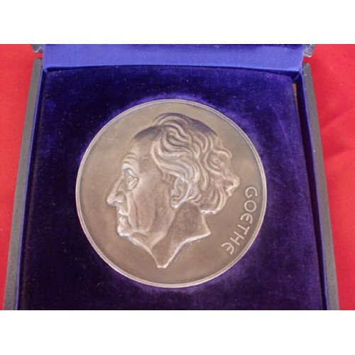 Cased Goethe Medal for the Arts and Science # 2546