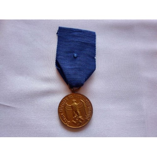 Heer 12 Year Service Medal  # 2700