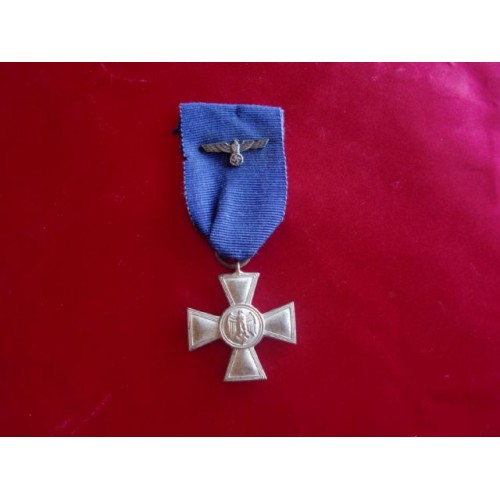 Heer 18 Year Service Medal # 2701