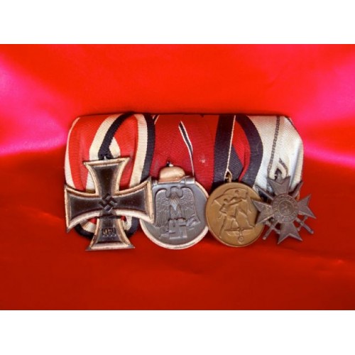 4 Medal Bar