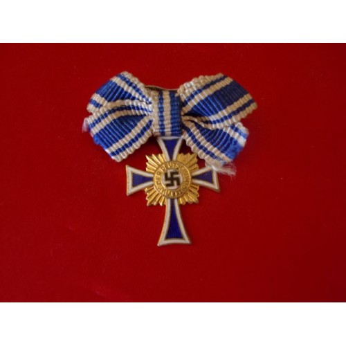 Miniature Mother's Cross in Gold # 3217