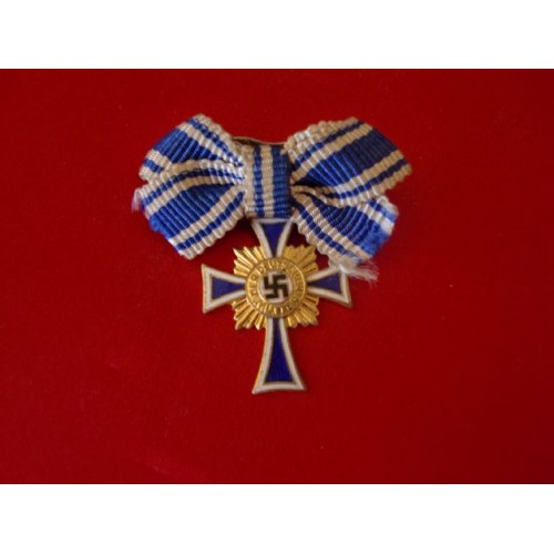 Miniature Mother's Cross in Gold # 3217