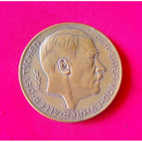Hitler Medallion # 3334