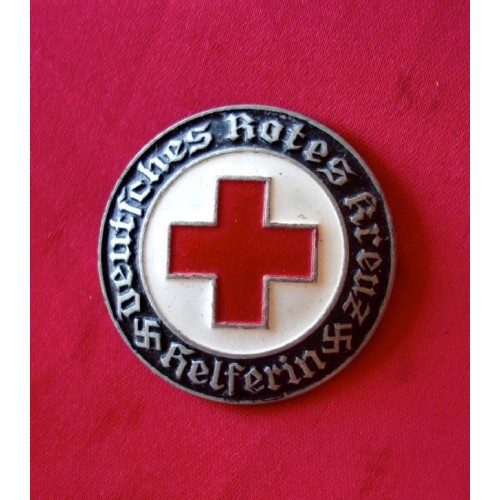 Deutsches Rotes Kreuz Helferin Badge # 3340