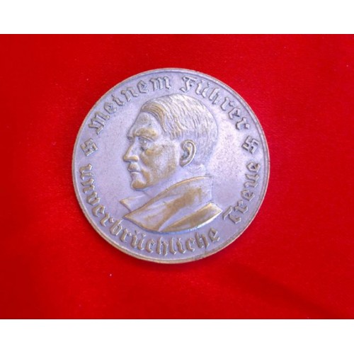 Hitler Medallion # 3720