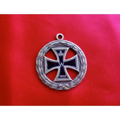 WWI Iron Cross Commemorative Pin # 3817