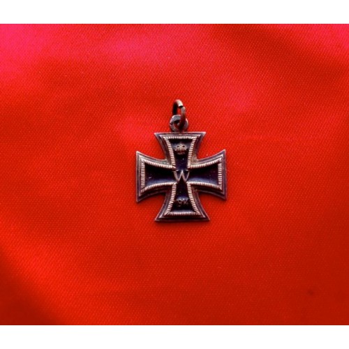 WWI Iron Cross Commemorative Pin  