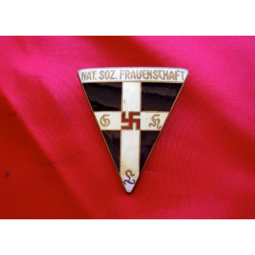 NS Frauenschaft Badge  # 3854