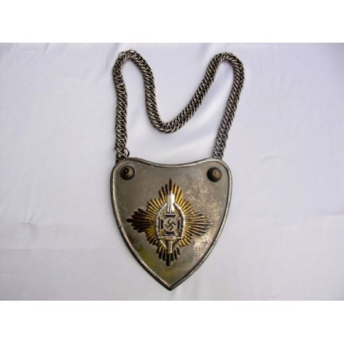 Nationalsozialistische Kriegsopferversorgung Gorget # 3899