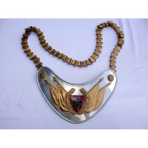 Reichskriegerbund Standard Bearer Gorget  # 3903