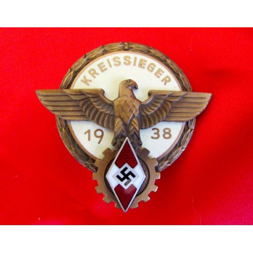 HJ 1938 Kreissieger Badge   # 3944