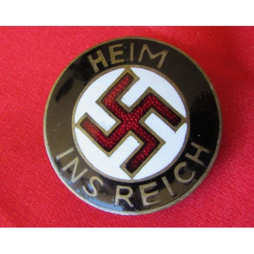 Heim Ins Reich Badge # 4075