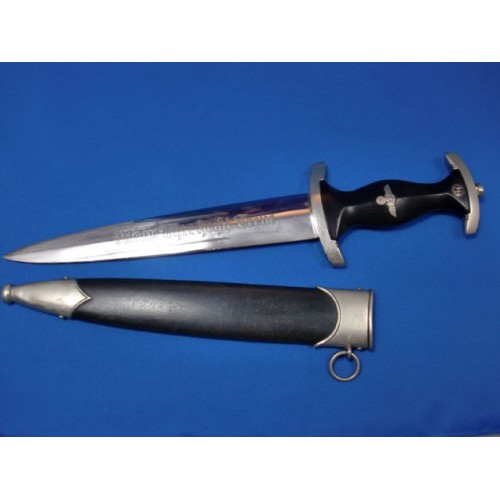 Model 1933 SS Dagger by Gottlieb Hammesfahr # 910